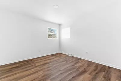 1526 Ridgeway Avenue, Round Lake Beach, IL 60073 - Photo 11