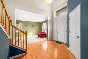 883 Prairie Crossing Dr, Yorkville, IL 60560 - Photo 3