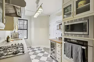 7321 S South Shore Dr, Chicago, IL 60649 - Photo 13