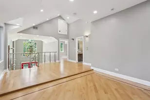 6857 N Knox Ave, Lincolnwood, IL 60712 - Photo 25