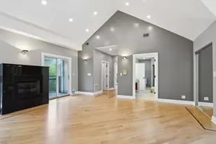 6857 N Knox Ave, Lincolnwood, IL 60712 - Photo 27