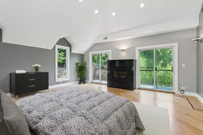 6857 N Knox Avenue, Lincolnwood, IL 60712 - Photo 29