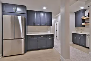 254 E South St, Elmhurst, IL 60126 - Photo 67