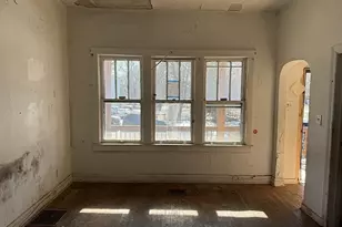 850 W 51st Pl, Chicago, IL 60609 - Photo 3