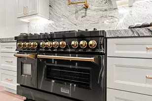 515 E Oakwood Blvd, Chicago, IL 60653 - Photo 17