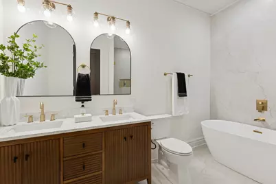 515 E Oakwood Boulevard, Chicago, IL 60653 - Photo 25