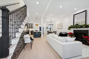 515 E Oakwood Blvd, Chicago, IL 60653 - Photo 7