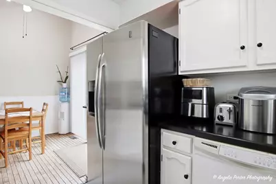 1920 Island Court, Woodstock, IL 60098 - Photo 11