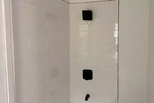 334 S Ottawa St, Joliet, IL 60436 - Photo 19