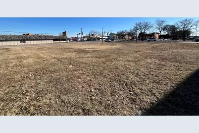 359 W Galena Boulevard, Aurora, IL 60506 - Photo 3