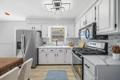 12549 S Tripp Avenue, Alsip, IL 60803 - Photo 5