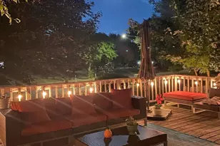 352 Danbury Dr, Naperville, IL 60565 - Photo 19