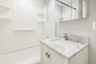 83 Indianwood Dr, Thornton, IL 60476 - Photo 9