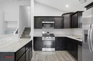 14528 Kolin Ave, Midlothian, IL 60445 - Photo 9