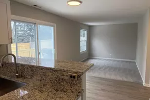 588 Nantucket Way, Island Lake, IL 60042 - Photo 7