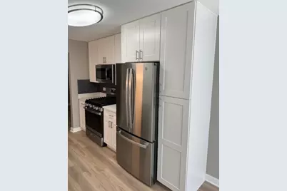 1910 Chestnut Avenue #C104, Glenview, IL 60025 - Photo 5