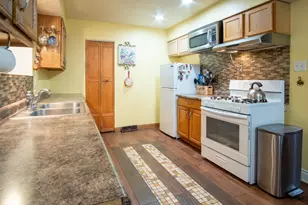 15222 Hamlin Ave, Midlothian, IL 60445 - Photo 17