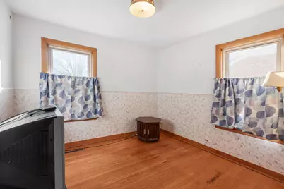 6907 W Cleveland Street, Niles, IL 60714 - Photo 9