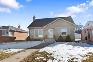 6907 W Cleveland St, Niles, IL 60714 - Photo 1