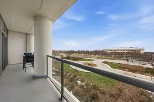 1235 S Prairie Ave, Chicago, IL 60605 - Photo 13