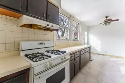 1370 Fargo Avenue #E, Des Plaines, IL 60018 - Photo 9