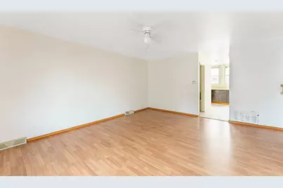 1370 Fargo Avenue #E, Des Plaines, IL 60018 - Photo 5
