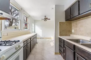 1370 Fargo Ave, Des Plaines, IL 60018 - Photo 7