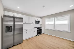 11701 S Campbell Ave, Chicago, IL 60655 - Photo 5