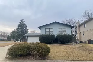 18830 Cedar Ave, Country Club Hills, IL 60478 - Photo 1