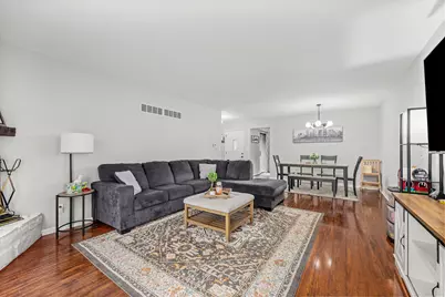 42W470 Red Bud Court, Saint Charles, IL 60175 - Photo 11