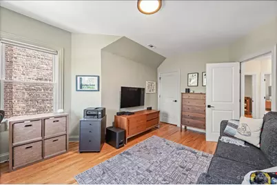 1531 W Granville Avenue, Chicago, IL 60660 - Photo 21