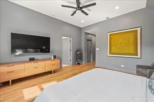 1531 W Granville Ave, Chicago, IL 60660 - Photo 17