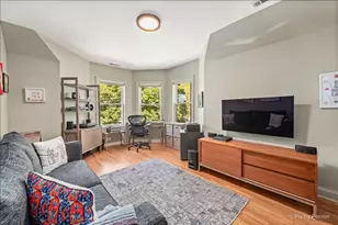 1531 W Granville Ave, Chicago, IL 60660 - Photo 17