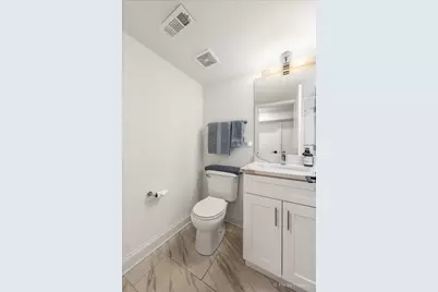 1531 W Granville Avenue, Chicago, IL 60660 - Photo 27