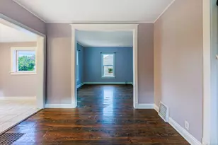 914 Jasper St, Joliet, IL 60436 - Photo 9