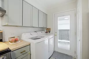 353 E Norman Ln, Wheeling, IL 60090 - Photo 5