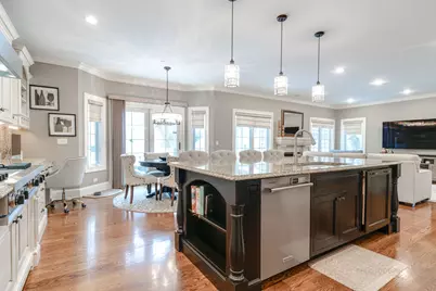 218 Coolidge Place, Libertyville, IL 60048 - Photo 7