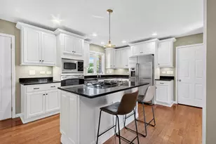 606 Briarwood Ct, Elwood, IL 60421 - Photo 3