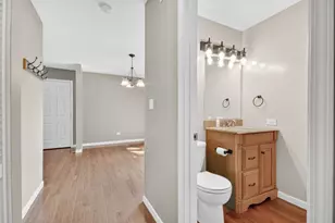 606 Briarwood Ct, Elwood, IL 60421 - Photo 17