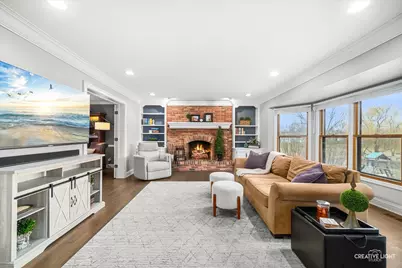 1909 Montclair Drive, Naperville, IL 60565 - Photo 9