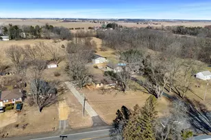 4414 W Il Rt 64, Mount Morris, IL 61054 - Photo 37