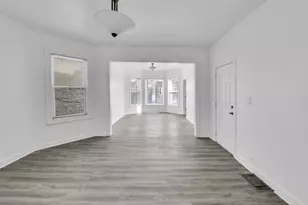 5744 S Green St, Chicago, IL 60621 - Photo 3
