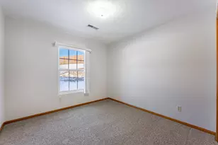 6538 Timberleaf Ct, Loves Park, IL 61111 - Photo 15