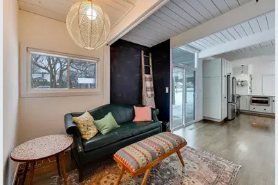 2649 Crawford Avenue, Evanston, IL 60201 - Photo 5