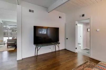 2649 Crawford Avenue, Evanston, IL 60201 - Photo 7