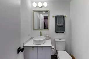 2649 Crawford Ave, Evanston, IL 60201 - Photo 21