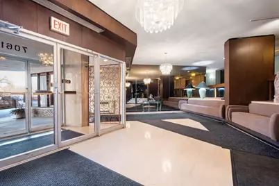 7061 N Kedzie Avenue #613, Chicago, IL 60645 - Photo 3