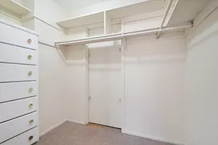 7061 N Kedzie Ave, Chicago, IL 60645 - Photo 15