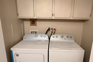 1659 Islandview Ct, Hoffman Estates, IL 60169 - Photo 5