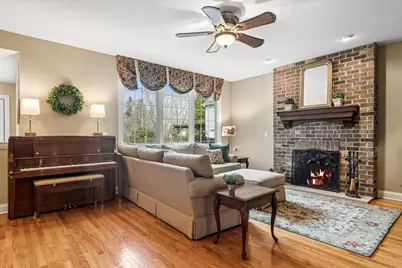 716 E Sunnyside Avenue, Libertyville, IL 60048 - Photo 13